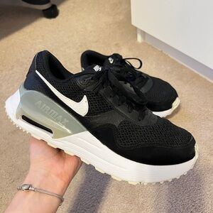 Nike Air Max System Shoes black and white size 9